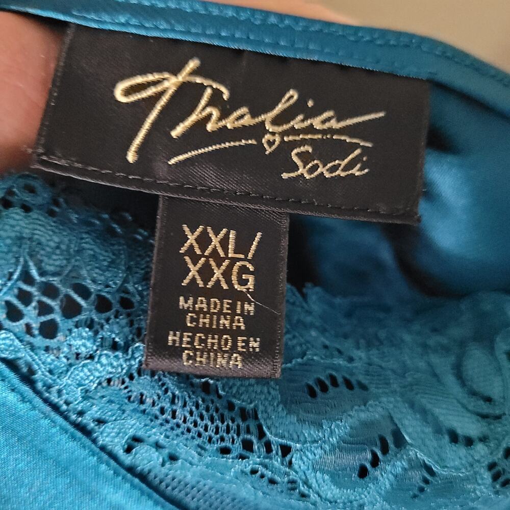 Thalia 2XL Blue Green Nightgown - Cozy & Chic Sleepwear - Picture 2 of 14